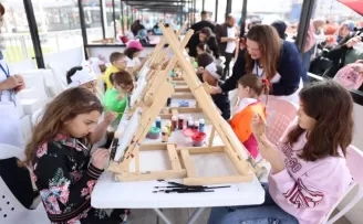 Kocaeli’de ’Kılavuz Gençlik’ 23 Nisan ruhunu çocuklara aşılıyor