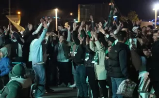 Kocaeli’de meydan, “Şampiyon Kocaelispor“ sesleriyle inledi