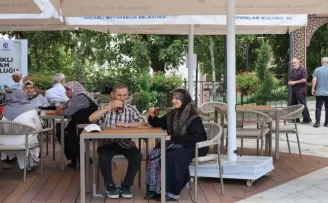 Kocaeli Saygınlar Kulübü’nde saygıdeğer sevda