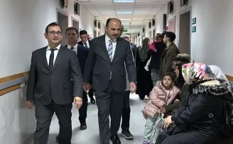 Konya’da Başkan Altay  hastaları ziyaret etti