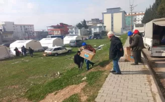 Körfez Belediyesi, Kahramanmaraş’ta 8 ekip ile 103 mahallede çalışma yürütüyor

