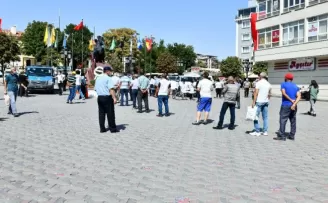 “Korona virüs” farkındalık tişörtleri yoğun ilgi görüyor
