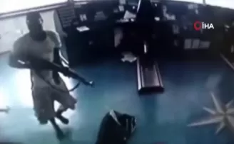 Korsan dehşeti güvenlik kameralarında