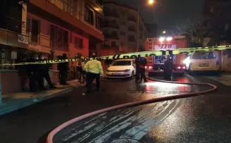 Küçükçekmece’de yangın paniği: Bina tahliye edildi
