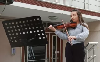 Liseli gencin Ümraniye Belediyesinden isteği 23 Nisan’da yerine getirildi
