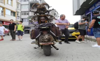 MadMax filminden esinlendi, kendi motosikletini yaptı
