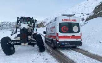 Malatya’da ekipler karla mücadele için seferber