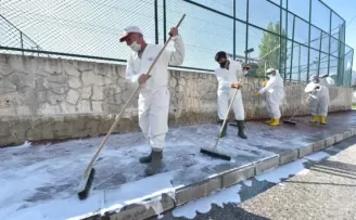 Mamak’ta cadde ve sokaklar yıkandı
