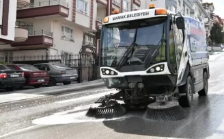 Mamak’ta yeni yılın ilk mesaisi temizlikle başladı
