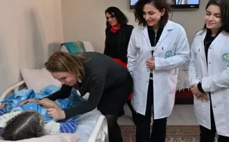 Manisa’da Başkan eşinden huzurlu ziyaret