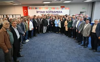 Manisa’da Başkan Zeyrek muhtarlarla iftarda buluştu