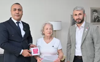 Manisa’da şehit annelerine Anneler Günü ziyareti