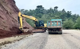 Manisa’da yol çalışmalarına devam