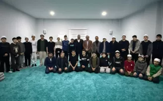 Mardin Milletvekili Faruk Kılıç, Hafız öğrencilerle sahurda buluştu