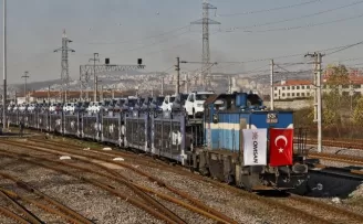 Marmaray ile deniz altından otomobil taşındı
