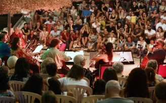 MAV Cello Ensemble, Zeytin Altında yaz esintisi yaşattı