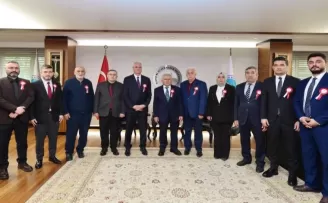 Memduh Büyükkılıç’a ’Vakıf’ ziyareti