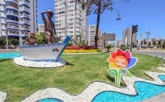 Mersin’de kent estetiğine yaz dokunuşu