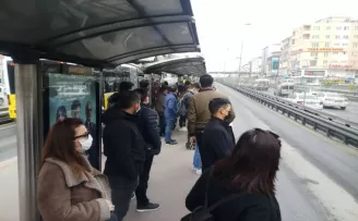 Metrobüslerde korkutan yoğunluk
