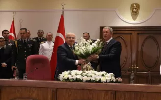 Milli Savunma Bakanlığında devir teslim töreni

