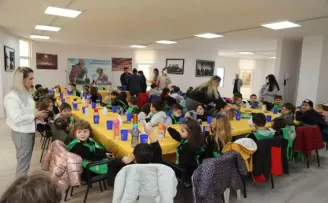 Miniklere tohumdan fide yetiştirme eğitimi verildi
