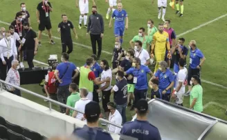 MKE Ankaragücü - Antalyaspor maçında gergin anlar
