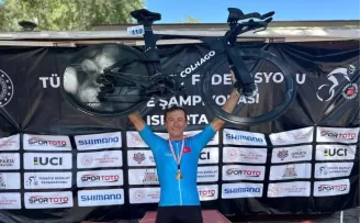 Mudanya’nın bisiklet sporcusu zirveye pedal çevirdi