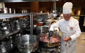 Necip Fazıl’ın eski aşçısından Konya’da ’Vefa Sofrası’