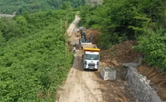 Ordu Büyükşehir’den Kovancı Mahallesi’ne taş duvar önlemi