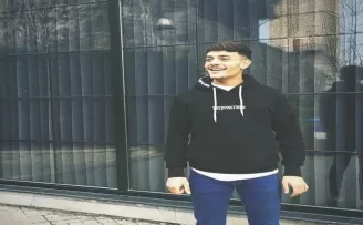 Otoparkta çıkan tartışmada tartıştığı kişi tarafından bıçaklanarak öldürüldü
