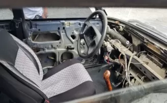 Çaldıkları otomobili söküp bıraktılar