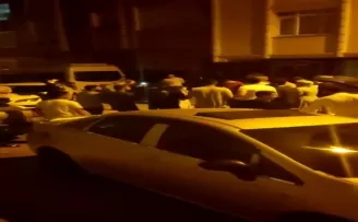 (Özel) Esenyurt’ta ‘korona’ halayı
