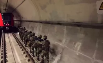 Özel harekat polislerinden uçak, gemi ve metroda nefes kesen tatbikat
