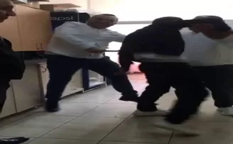 Telefonla taciz iddiasına sopalı dayak!