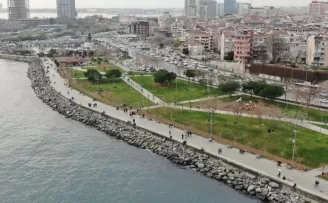 (Özel) Kısıtlamanın ardından sahilde hafta sonu manzarası
