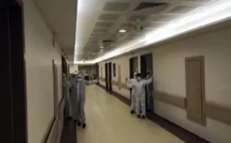 Korona virüs hastaları azalınca erik dalı oynadılar