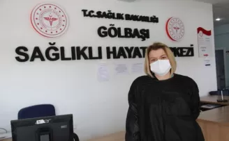  Sağlık çalışanı korona virüsü yendikten sonra cepheye geri döndü
