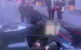 (Özel) Sultanbeyli’de hastaneye yetişemeyen kadın, benzin istasyonunda doğurdu
