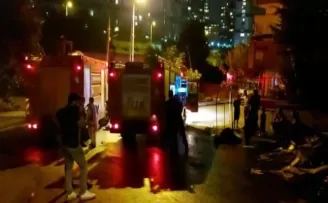 (Özel) Ümraniye’de kamyonetin alev alev yandığı anlar kamerada
