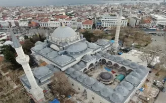 Yeni Cami’de çamaşırlı restorasyon