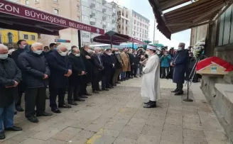 Özkan Sümer son yolculuğuna uğurlandı
