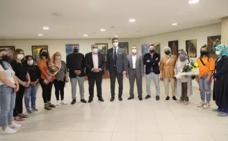 Pandemi günlerine ’Renk Katanlar Sergisi’ Kartal’da ziyarete açıldı
