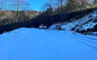 Pokut yaylasında mahsur kalan turistler kurtarıldı
