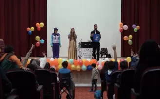Polis akademisinde kalan depremzedelere moral etkinliği
