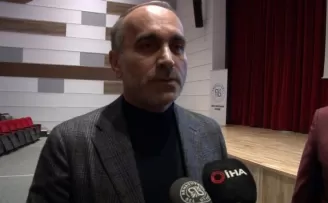 Prof. Dr. Şükrü Ersoy:  “Koronavirüsün önüne geçilebilir ama deprem sizi beklemez’’
