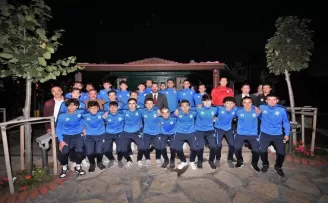 Pursaklar Belediye Başkanı Çetin, U18 takımı ile buluştu
