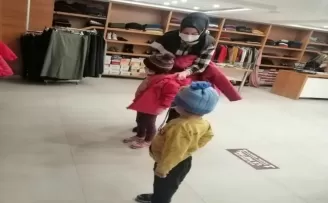 Pursaklar Belediyesi Tebessüm Çarşısı ihtiyaç sahibi ailelerin içini ısıtıyor
