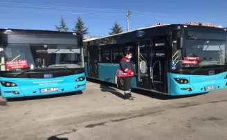 Pursaklar’da yeni yılın ilk mesaisi sağlıklı ve hijyenik ulaşım

