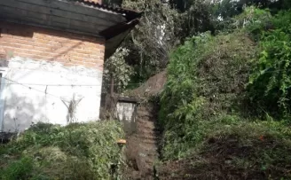 Rize’de şiddetli yağış hasar yol açtı
