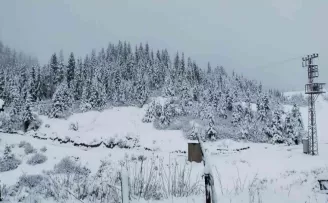 Rize’de yaylalar beyaza büründü
